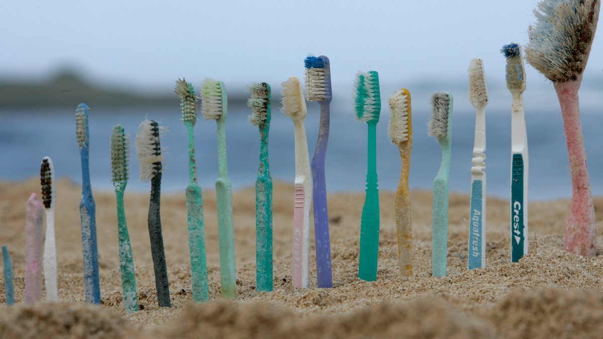 Eco-Friendly Oral Care: Tips for a Sustainable and Healthy Mouth